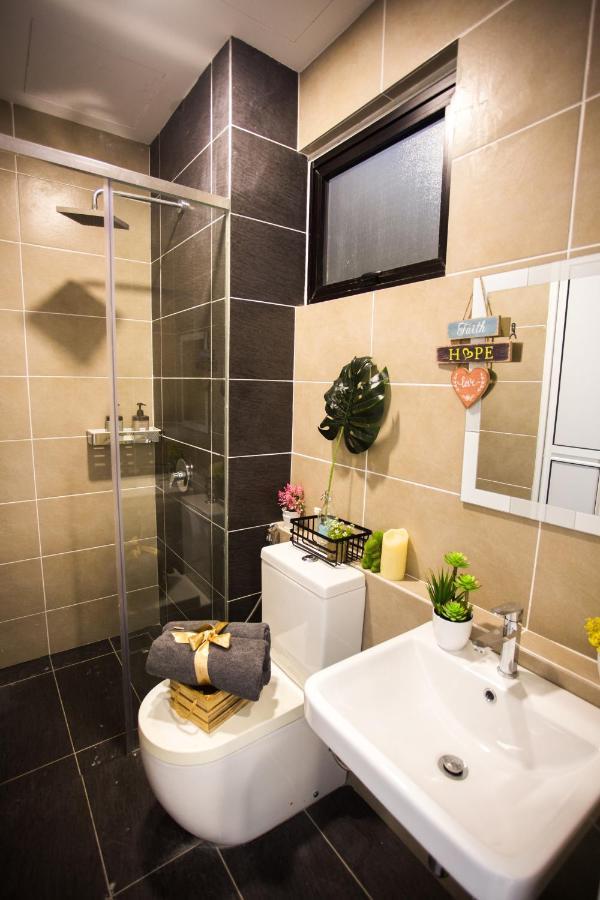 D'Pristine Medini By The One - 8Min Walk To Legoland Apartment Nusajaya  Exterior photo