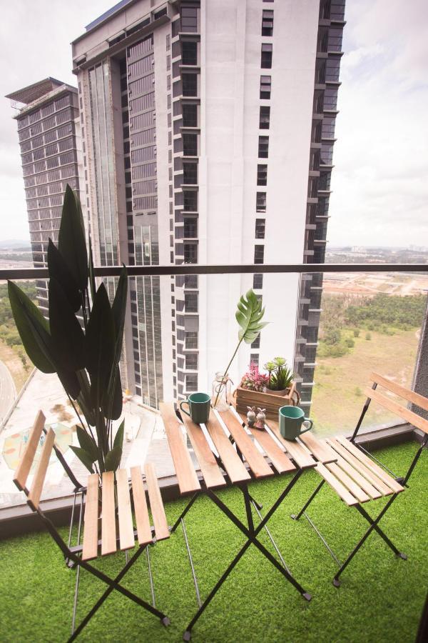D'Pristine Medini By The One - 8Min Walk To Legoland Apartment Nusajaya  Exterior photo